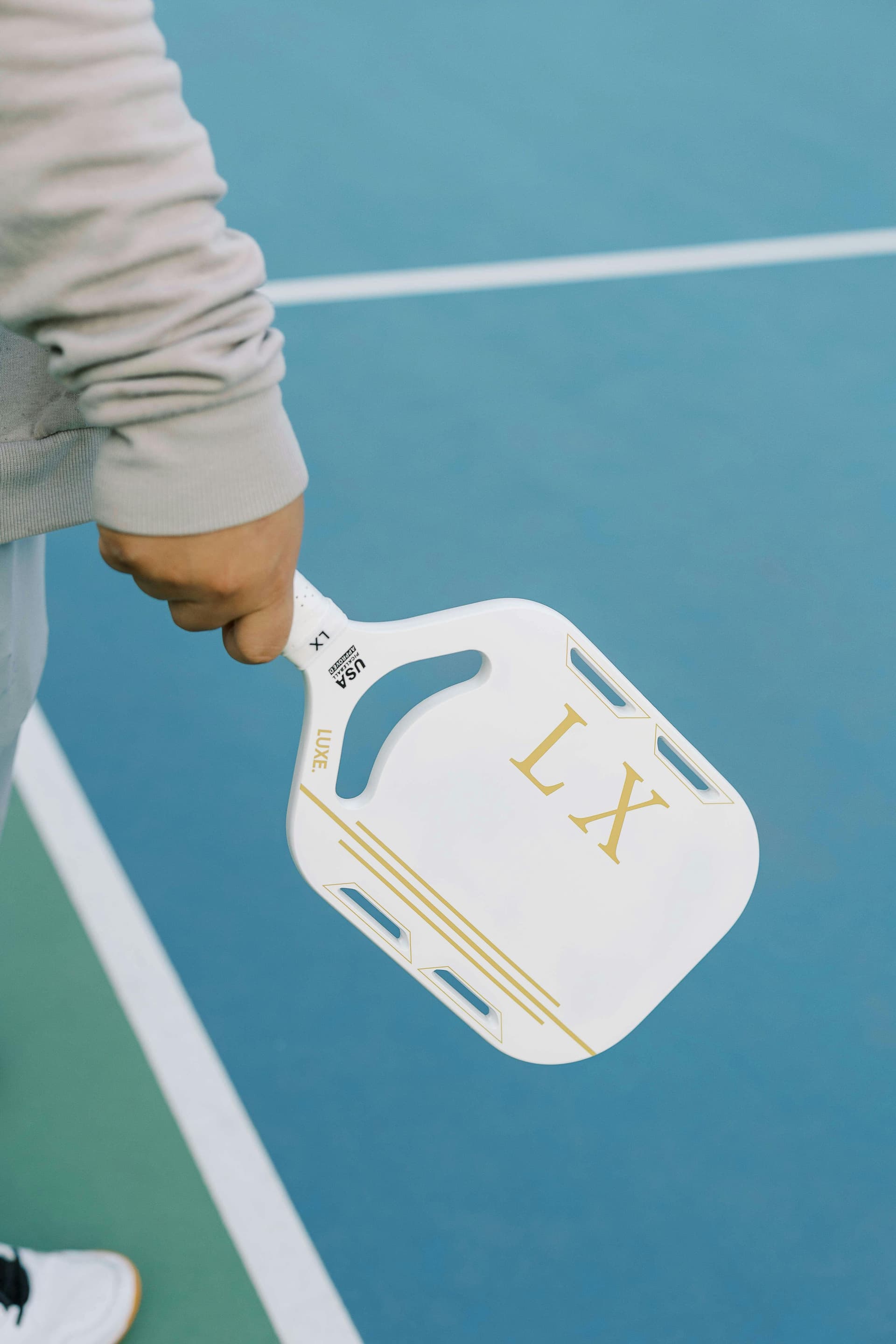 Custom Pickleball Paddle Manufacturing: 5-Step Production Flow